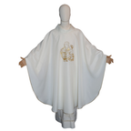 Casulla con bordado de San Antonio