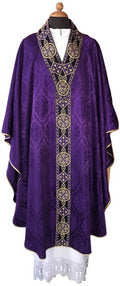 Casula damascata con particolare scollatura - luxdei.it